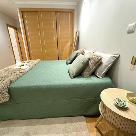 Apartament Spacious 3 Bedroom For 6 Near *