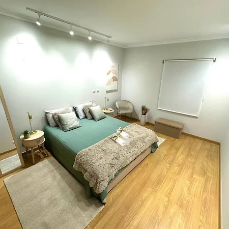 Spacious 3 Bedroom For 6 Near Apartament *