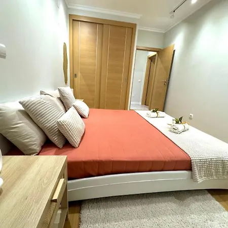 Spacious 3 Bedroom For 6 Near * Portimão